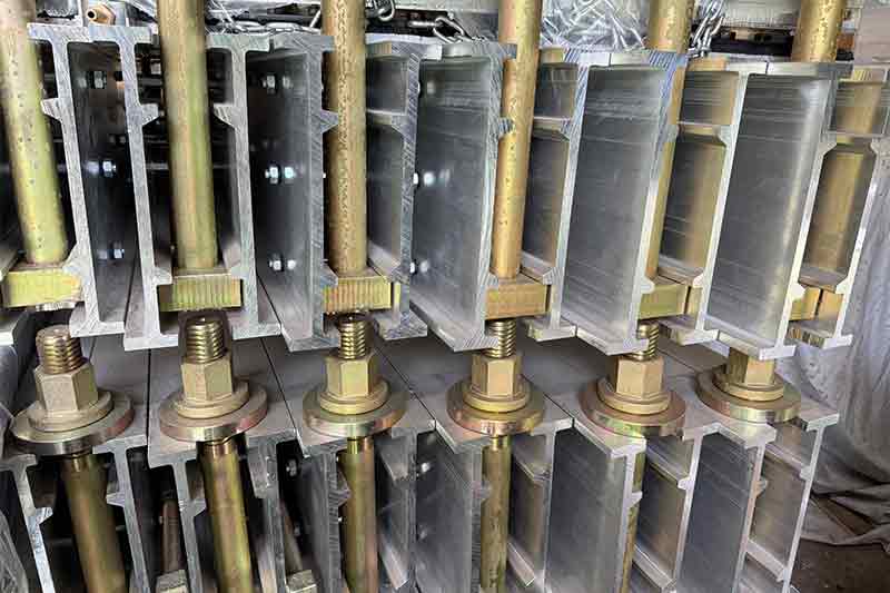 Jiangyin Tongxin Vulcanizing Machine Manufacturer Co., Ltd.